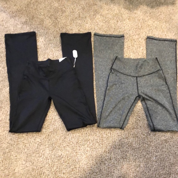 NEW American Eagle Chill Flare Legging (Black) - Picture 2 of 6